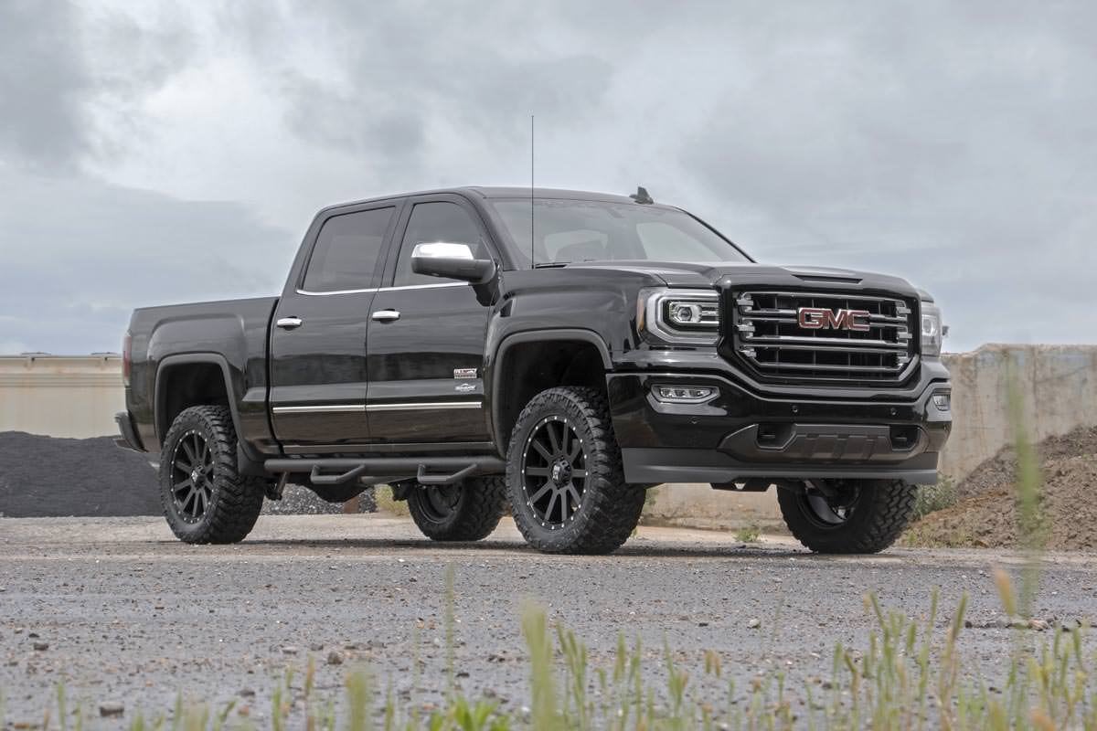GMC Sierra 1500 Suspension Lift Kit - Rough Country - 3.5 Inch Lift Kit | Forged UCA | Vertex - '07-'16